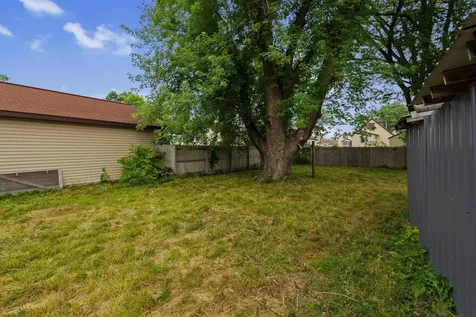1304 10th Avenue NW Austin MN 55912