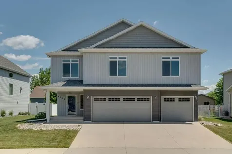 4718 54th Street S Fargo ND 58104