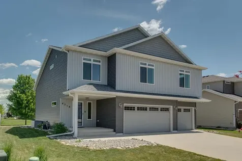 4718 54th Street S Fargo ND 58104