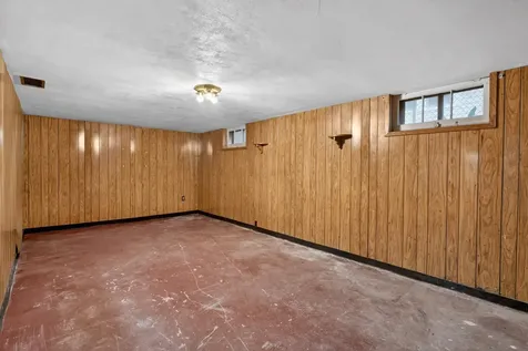 1262 Edgcumbe Road Saint Paul MN 55105