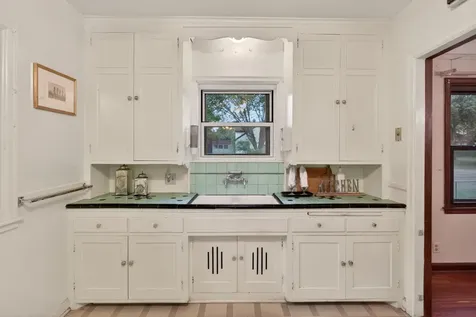 1262 Edgcumbe Road Saint Paul MN 55105