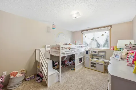 611 36th Avenue S Moorhead MN 56560