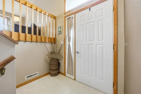 611 36th Avenue S Moorhead MN 56560