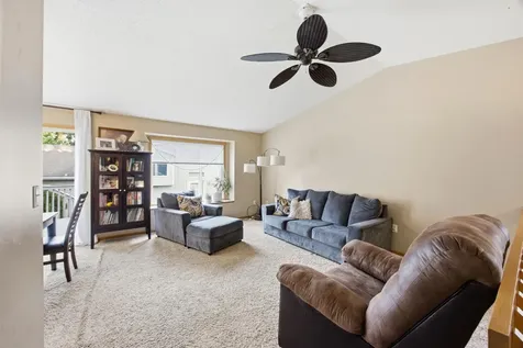 611 36th Avenue S Moorhead MN 56560