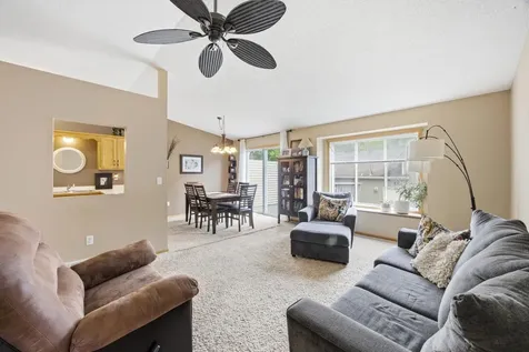 611 36th Avenue S Moorhead MN 56560
