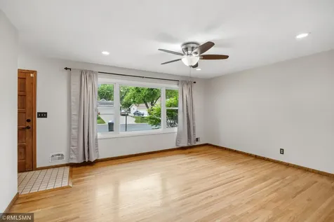 10157 Irwin Road Bloomington MN 55437