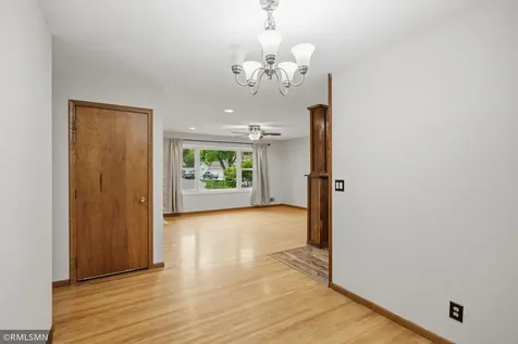 10157 Irwin Road Bloomington MN 55437