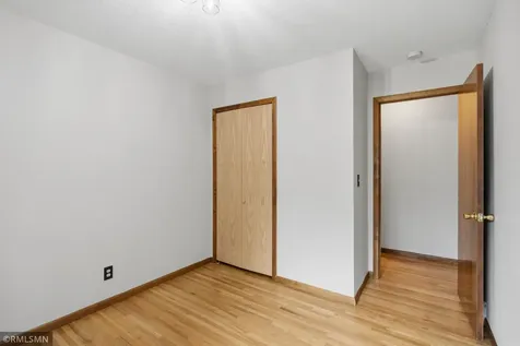 10157 Irwin Road Bloomington MN 55437