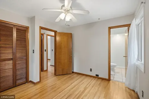 10157 Irwin Road Bloomington MN 55437