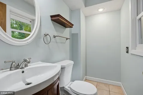 10157 Irwin Road Bloomington MN 55437