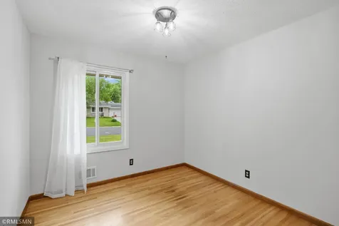 10157 Irwin Road Bloomington MN 55437