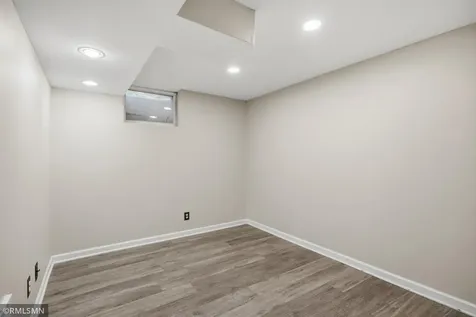 10157 Irwin Road Bloomington MN 55437