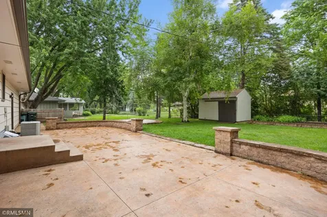 10157 Irwin Road Bloomington MN 55437