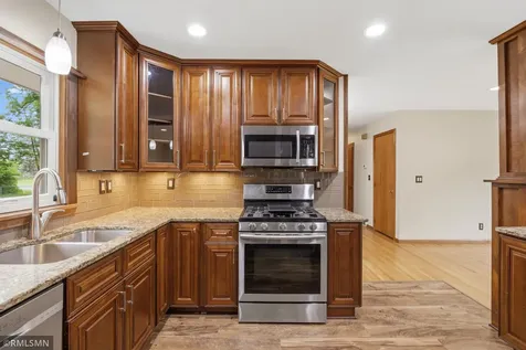 10157 Irwin Road Bloomington MN 55437