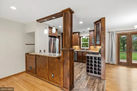 10157 Irwin Road Bloomington MN 55437