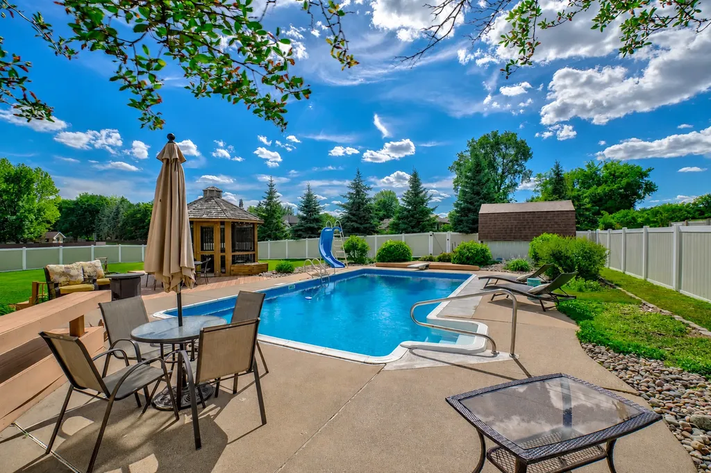 13491 Fairlawn Court Apple Valley MN 55124
