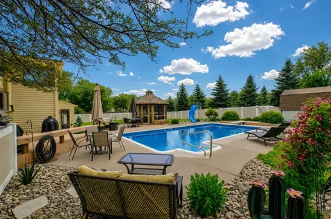 13491 Fairlawn Court Apple Valley MN 55124