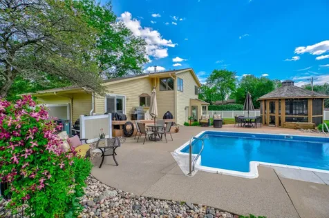 13491 Fairlawn Court Apple Valley MN 55124