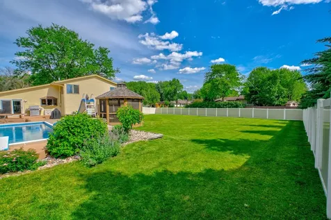 13491 Fairlawn Court Apple Valley MN 55124