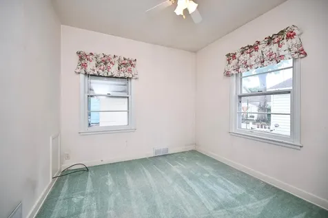 368 W Sarnia Street Winona MN 55987