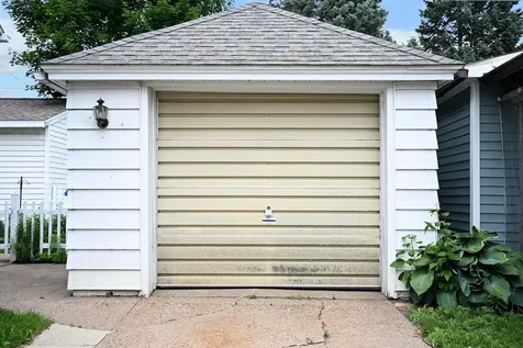 368 W Sarnia Street Winona MN 55987