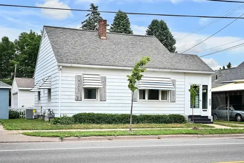 368 W Sarnia Street Winona MN 55987