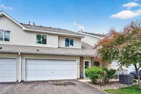 7043 48th Street N Oakdale MN 55128