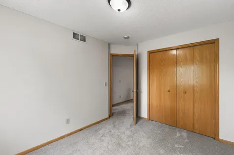 7043 48th Street N Oakdale MN 55128