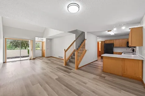 7043 48th Street N Oakdale MN 55128