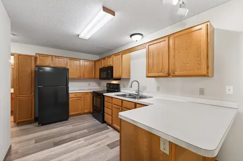 7043 48th Street N Oakdale MN 55128