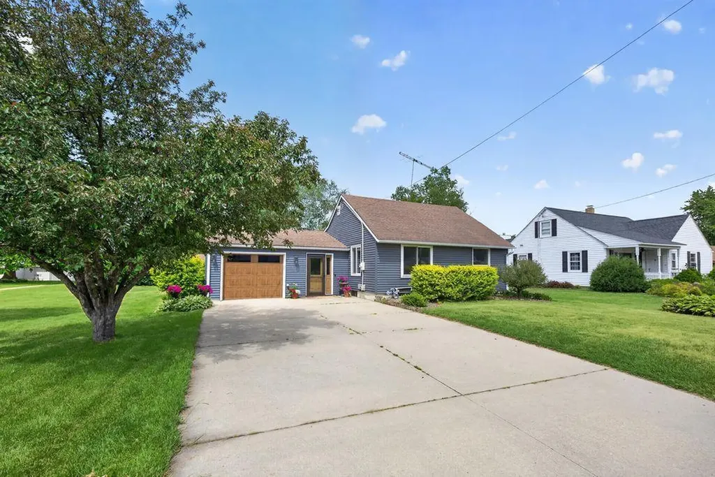 1290 West Avenue Zumbrota MN 55992