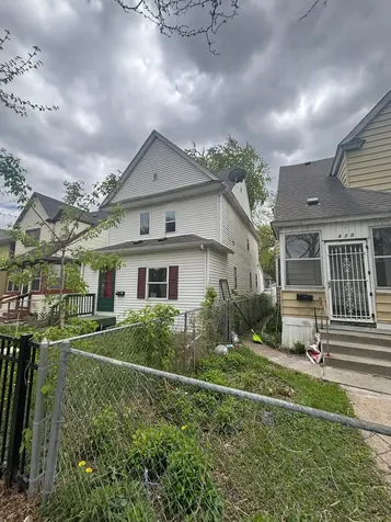 466 Edmund Avenue Saint Paul MN 55103