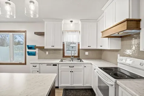 26 4th Avenue SE Saint Joseph MN 56374