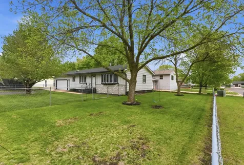 26 4th Avenue SE Saint Joseph MN 56374