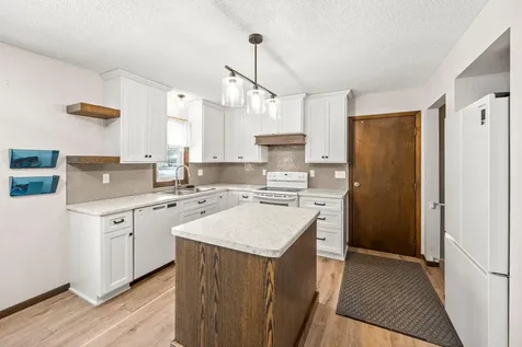 26 4th Avenue SE Saint Joseph MN 56374