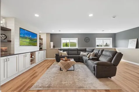 1515 Raymond Drive Waconia MN 55387