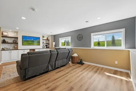 1515 Raymond Drive Waconia MN 55387
