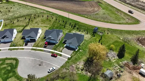 1515 Raymond Drive Waconia MN 55387