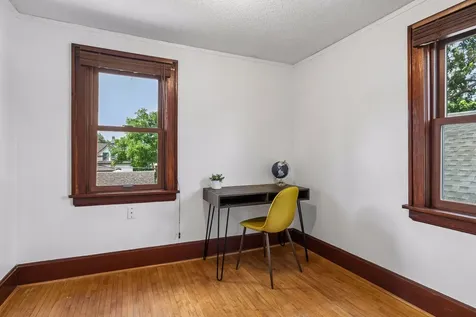 1249 6th Street E Saint Paul MN 55106