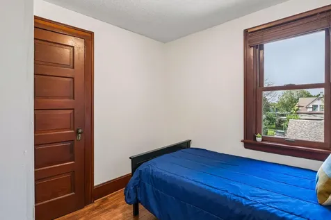 1249 6th Street E Saint Paul MN 55106