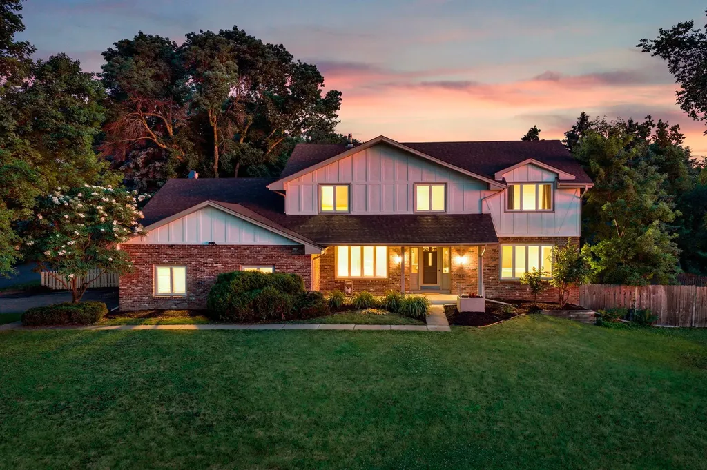 17030 30th Avenue N Plymouth MN 55447