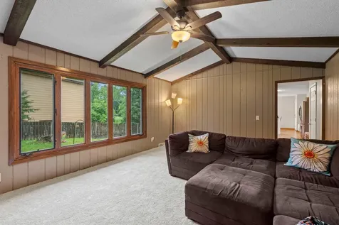 17030 30th Avenue N Plymouth MN 55447