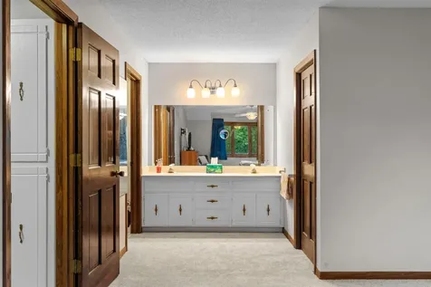 17030 30th Avenue N Plymouth MN 55447