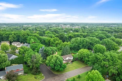 17030 30th Avenue N Plymouth MN 55447