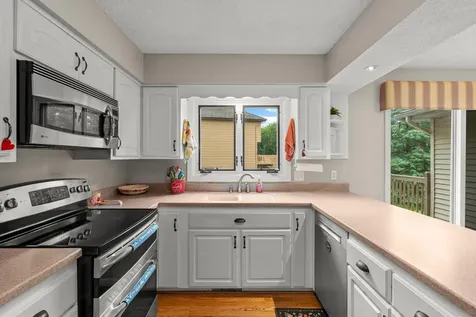 17030 30th Avenue N Plymouth MN 55447