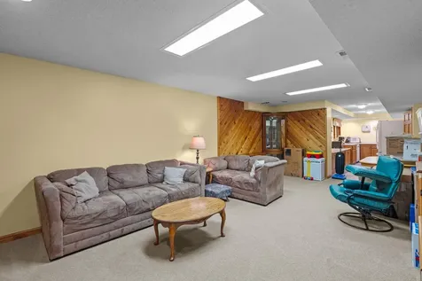 17030 30th Avenue N Plymouth MN 55447