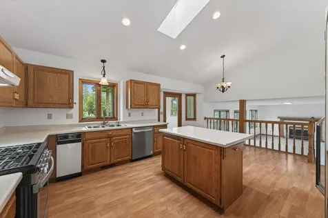 9000 Ashley Terrace Brooklyn Park MN 55443