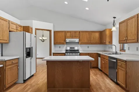 9000 Ashley Terrace Brooklyn Park MN 55443