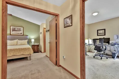7038 46th Street N Oakdale MN 55128