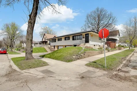 2801 Lincoln Street NE Minneapolis MN 55418